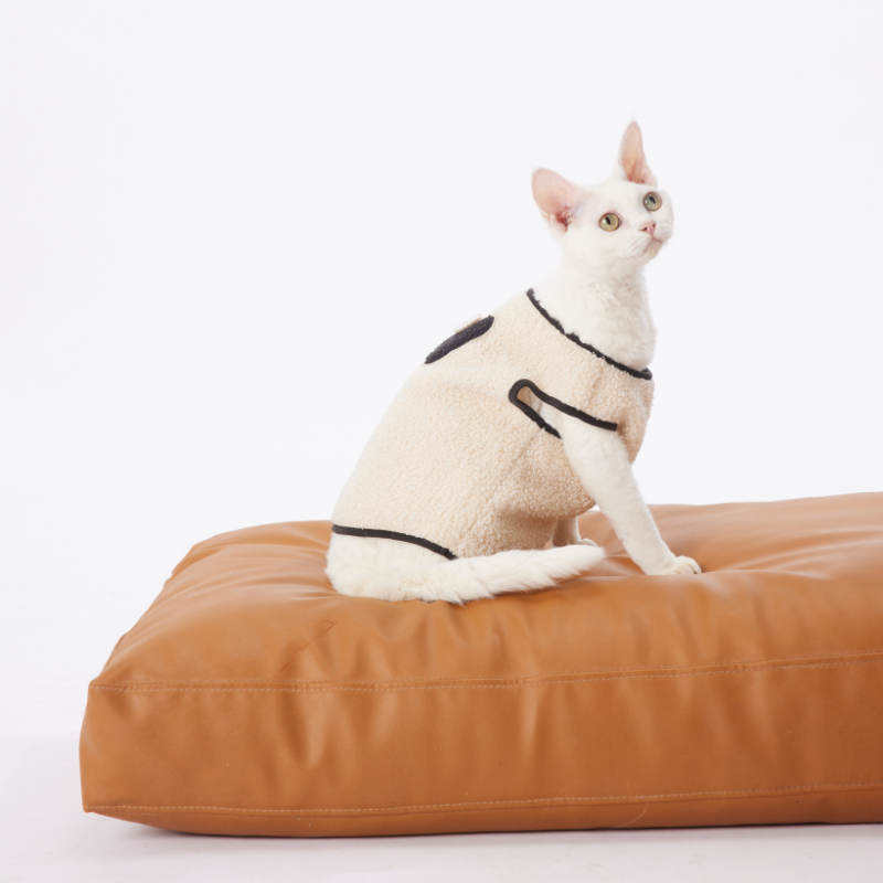 LOVE Series “V” Pet Cloth Warm Alpaca Fur Pullover With ”V“ Patterns Comfortable Jacket